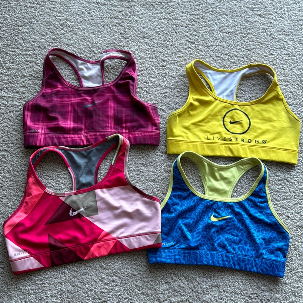 4 nike sports bras